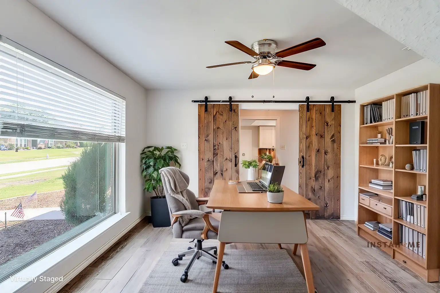 After Virtually Staged home office in scandinavian Style